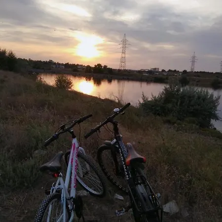 アパート North Spa&pools Alezzibeach ナボダリ